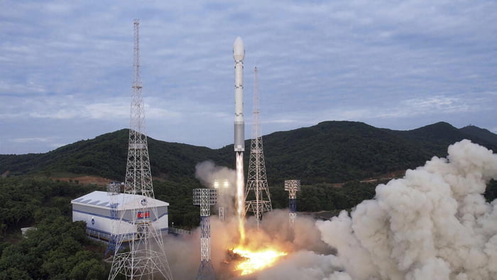 Coreia do Norte anuncia lançamento de satélite militar, desafiando resolução da ONU