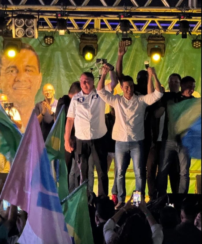 Imagem colorida mostra o ex-presidente Jair Bolsonaro em evento em Angra dos Reis, no Rio de Janeiro - Metrópoles