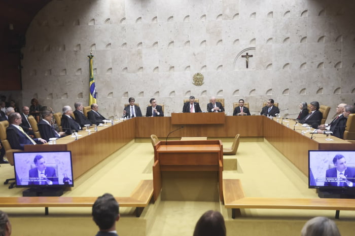 Sessão de abertura do Ano Judiciário 2024, conduzida pelo presidente do Supremo Tribunal Federal STF , Luís Roberto Barroso e o presidente Lula 5