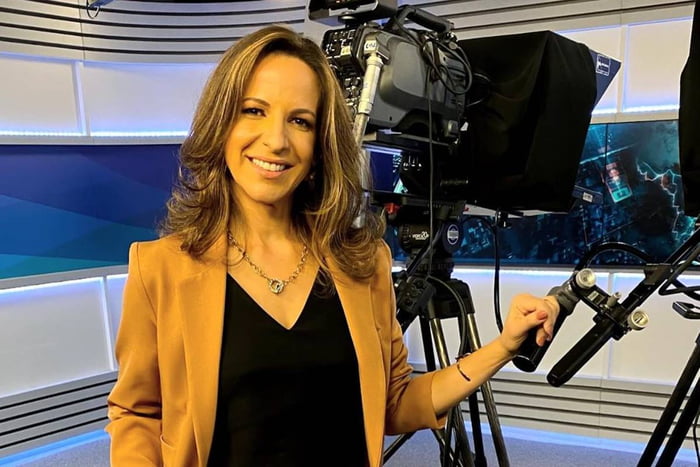 Viviane Costa se despede do SBT após demissão: “Grandes realizações”