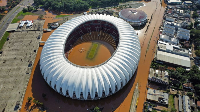 Imagem colorida do Estádio Beira-Rio, casa do Internacional, após temporais no RS- Metrópoles