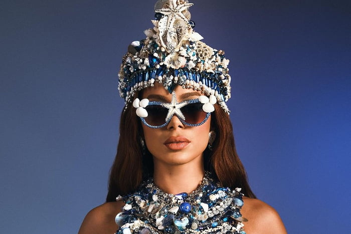 Anitta posa com look inspirado em Yemanjá para o Carnaval - Metrópoles